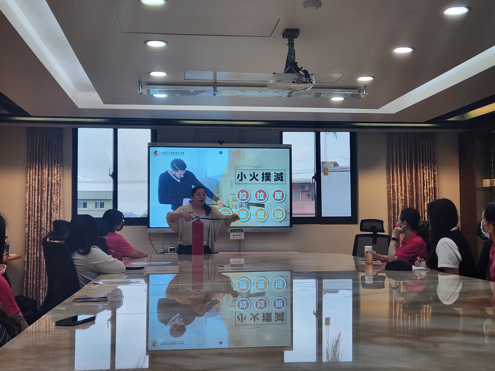 菌寶貝博物館辦理同仁消防安全與防災疏散講習現場01